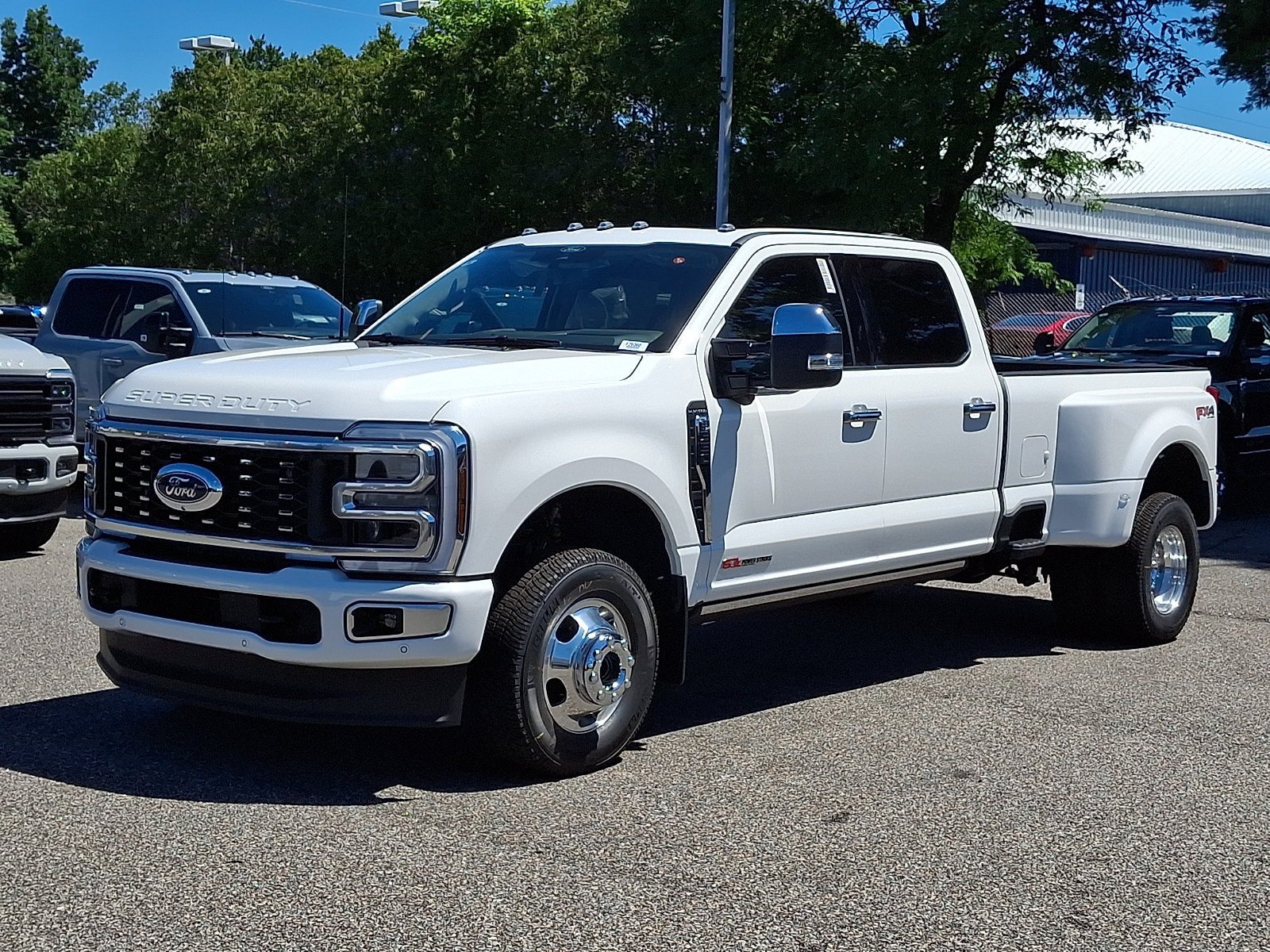 New 2026 Ford F350 Platinum w/ Platinum Plus Package AWD/4WD image 3