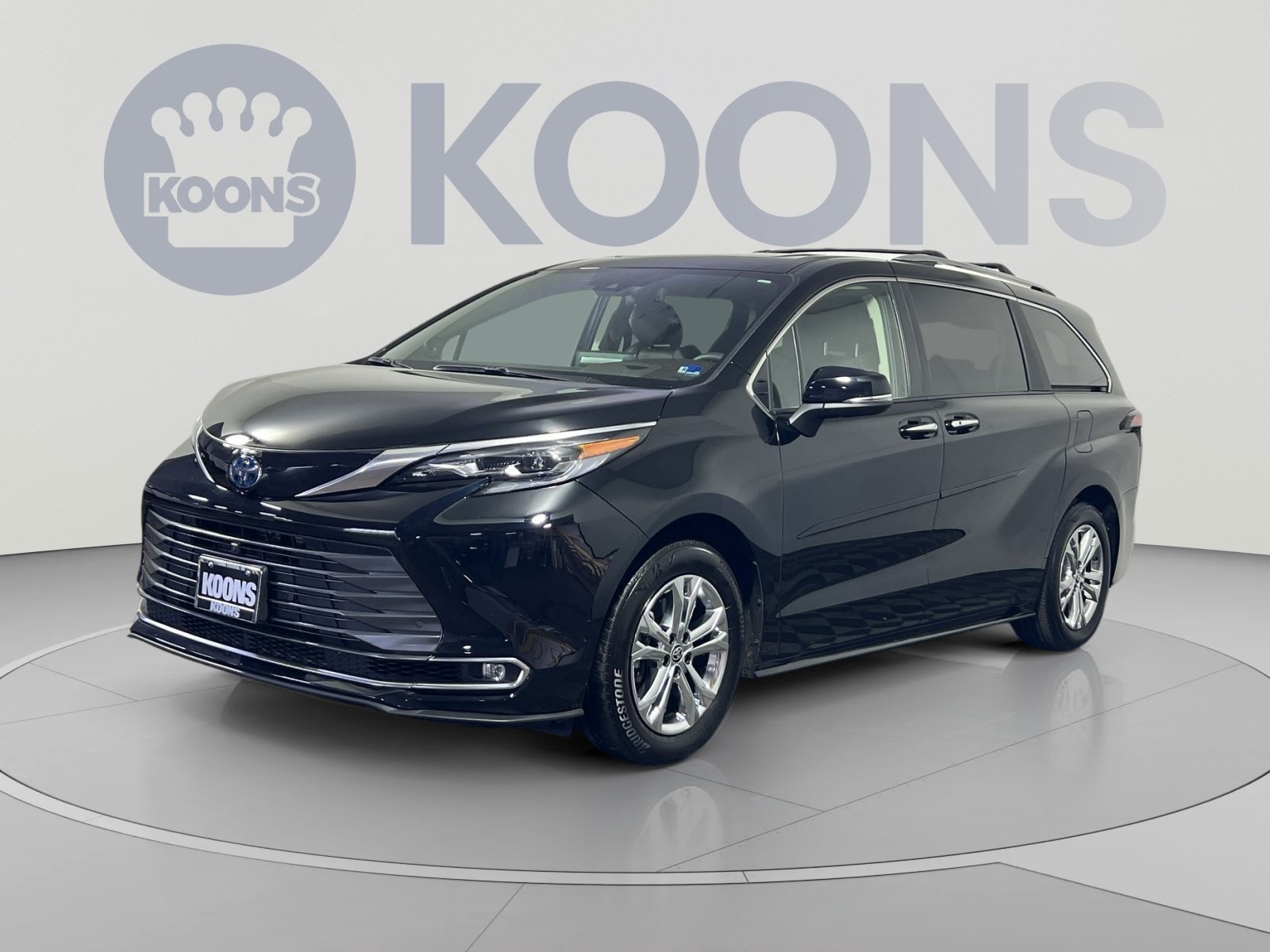 Used 2024 Toyota Sienna Platinum