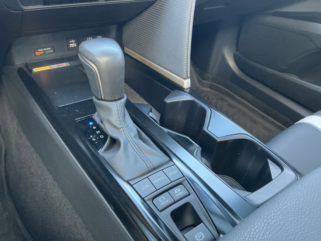Used 2025 Toyota Camry SE w/ Multimedia Upgrade Package FWD image 27