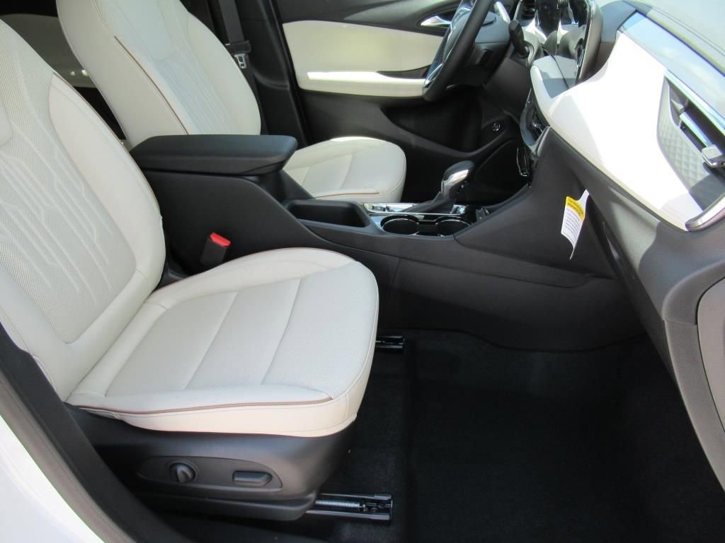 New 2026 Buick Encore GX Avenir w/ Avenir Technology Package image 9