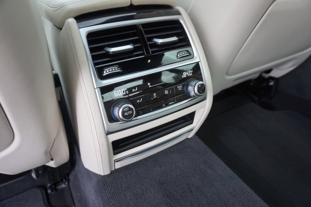 Used 2016 BMW 750i xDrive AWD/4WD image 22