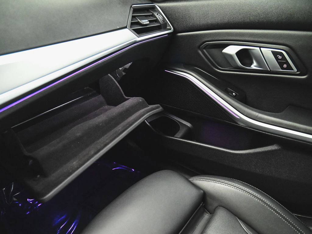 Used 2022 BMW 330e xDrive image 14