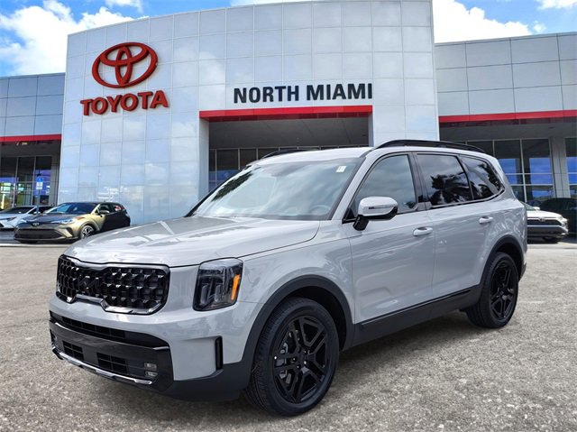 Used 2025 Kia Telluride SX Prestige X-Line image 2
