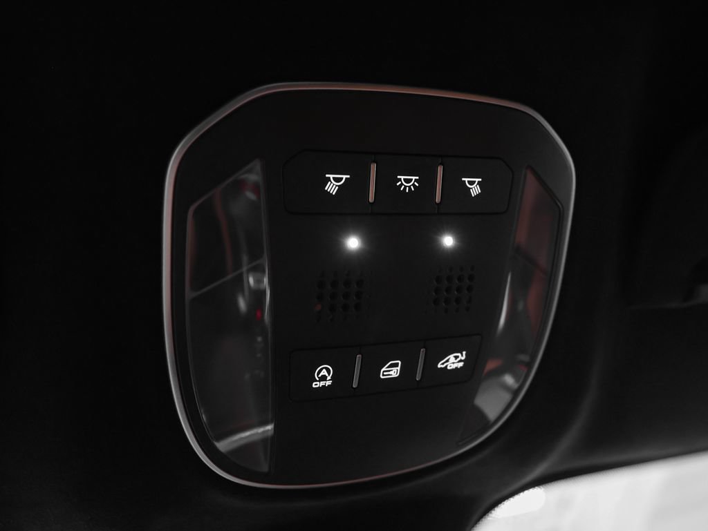 Certified 2018 Ferrari 812 Superfast RWD image 69