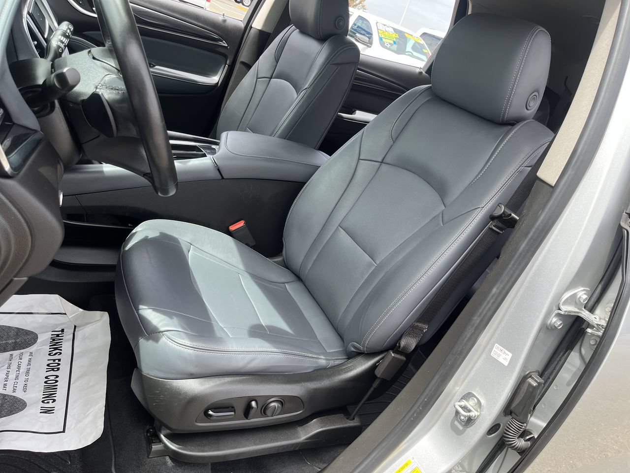 Used 2021 Buick Enclave Essence FWD image 17