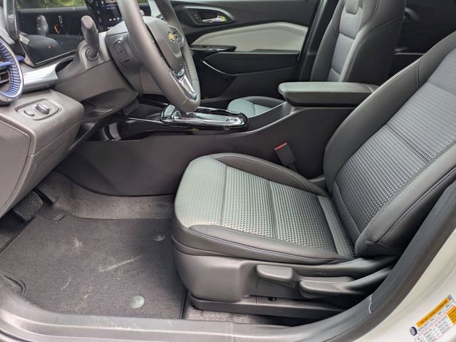 New 2026 Chevrolet Trax LT w/ Sunroof Package FWD image 10