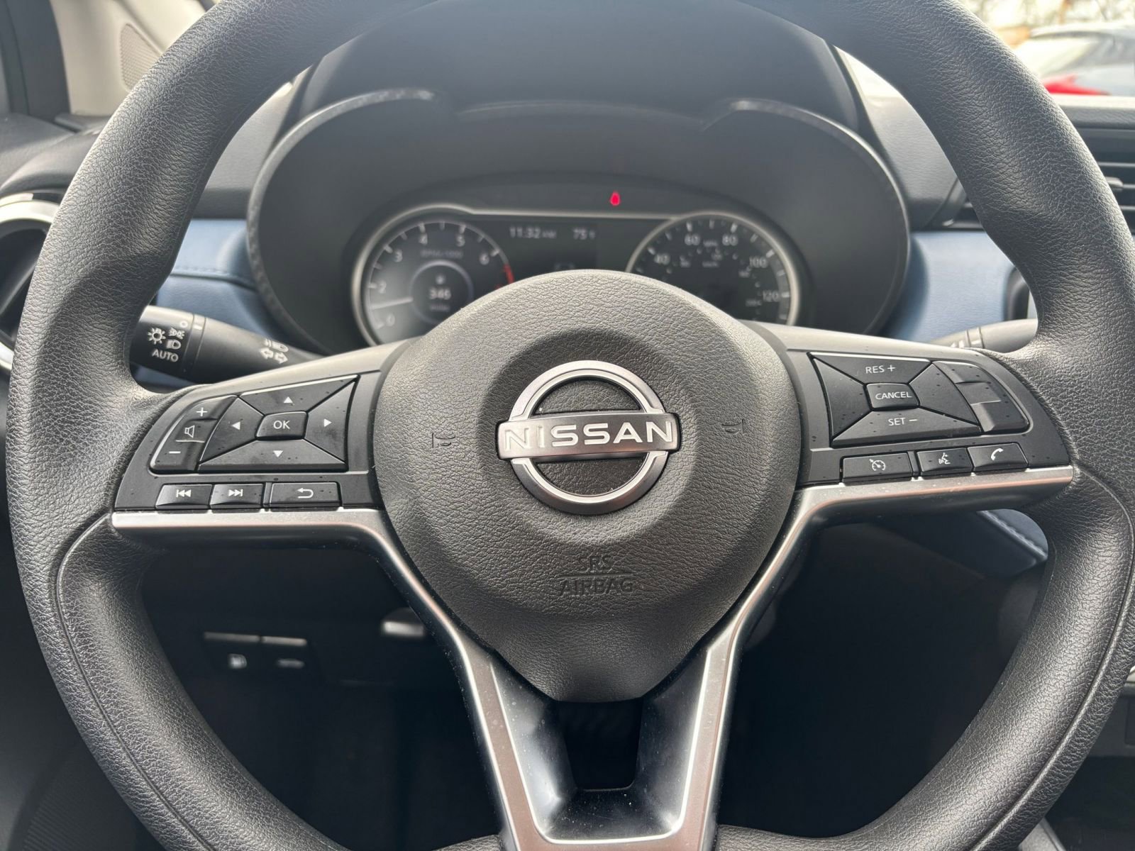 Used 2025 Nissan Versa SV image 25