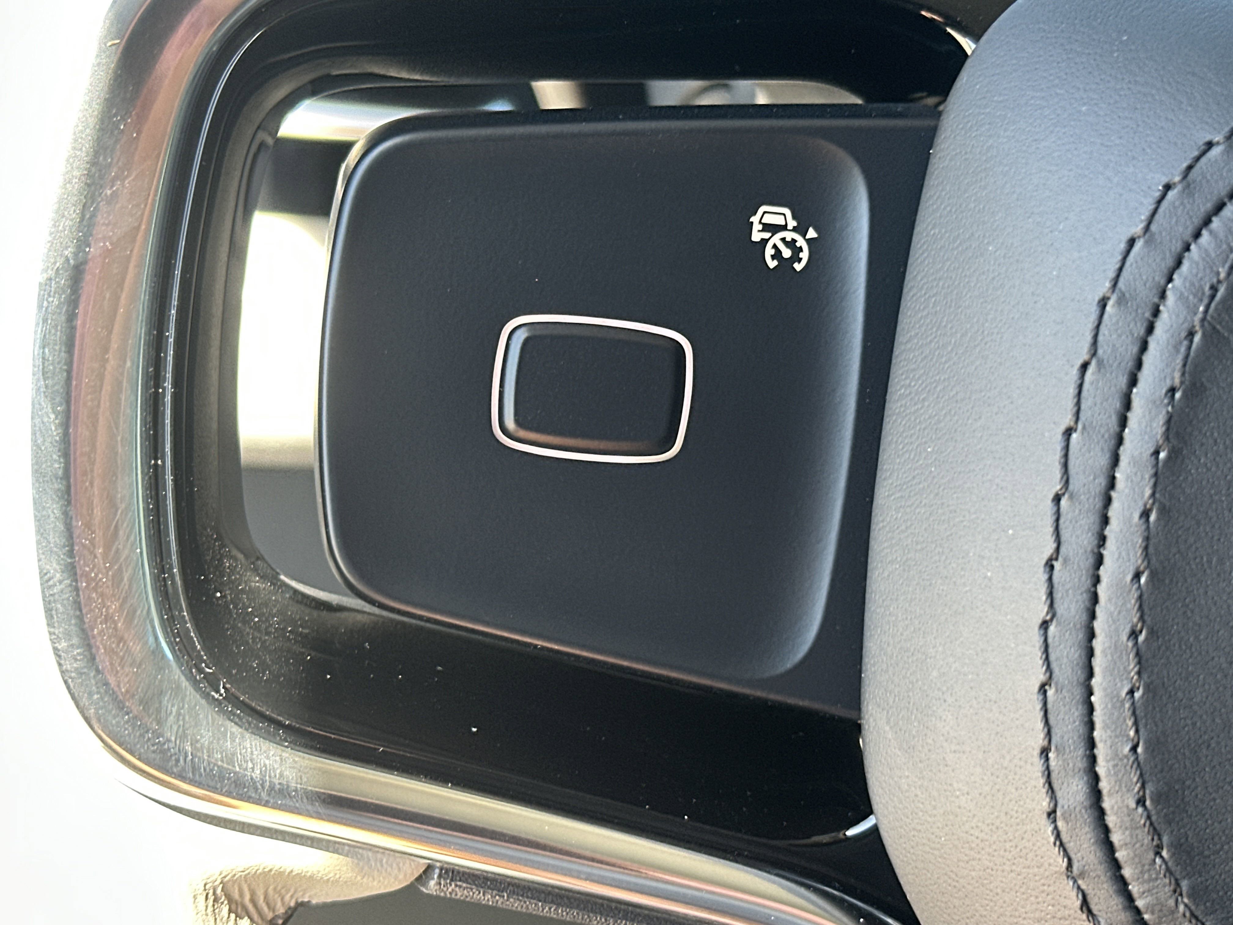 New 2025 Lincoln Navigator Reserve image 17