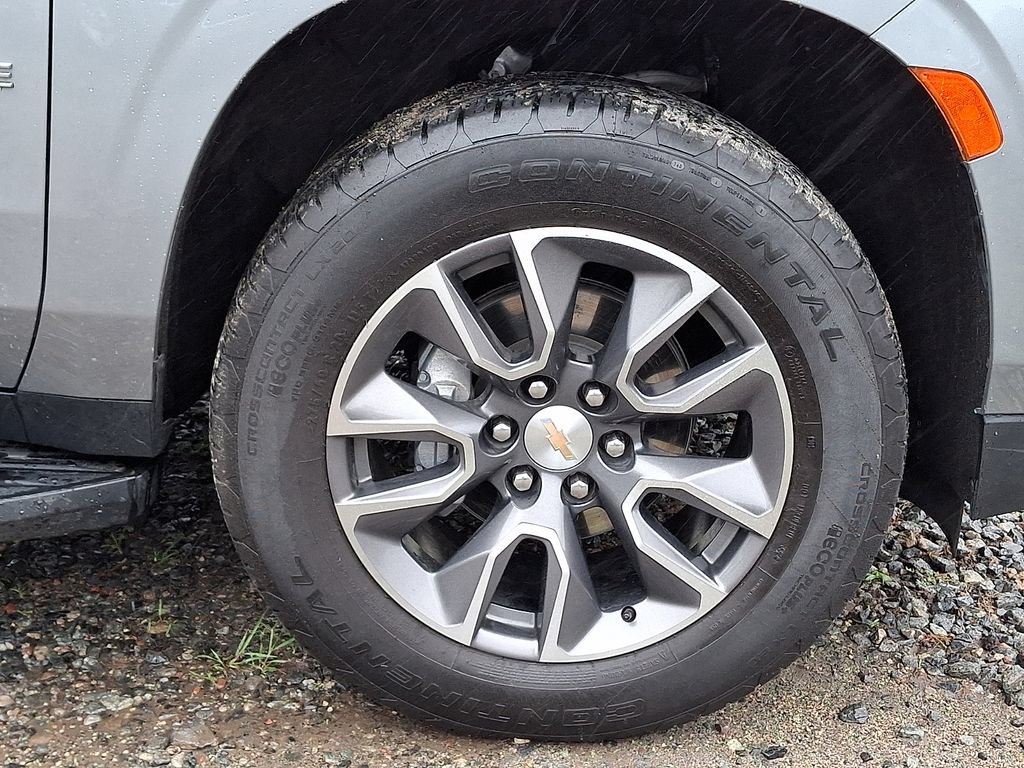 Used 2024 Chevrolet Tahoe LS w/ Driver Alert Package AWD/4WD image 9