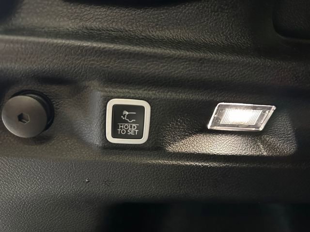 Used 2024 Jeep Grand Cherokee L Laredo AWD/4WD image 18