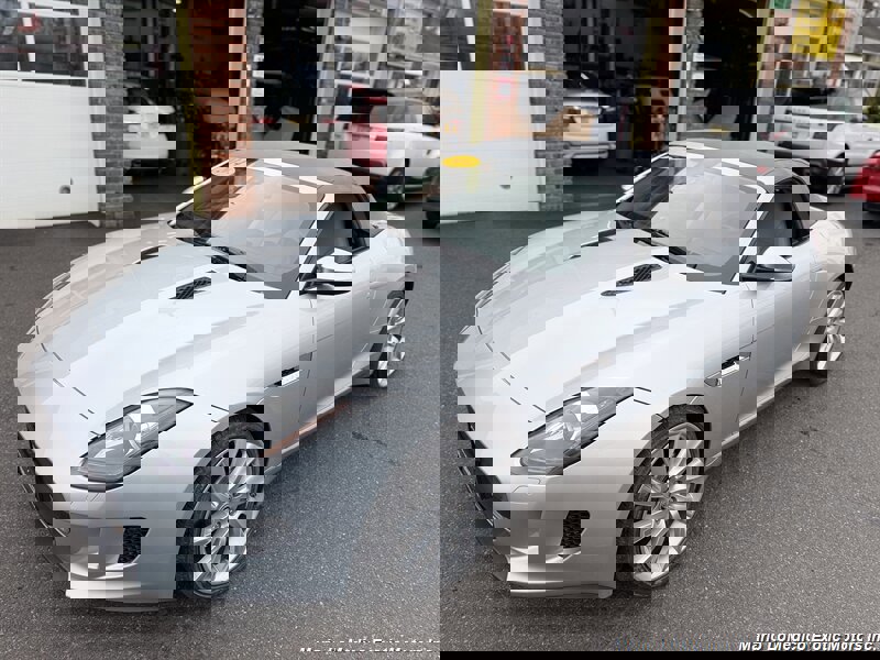Used 2014 Jaguar F-TYPE Convertible image 11