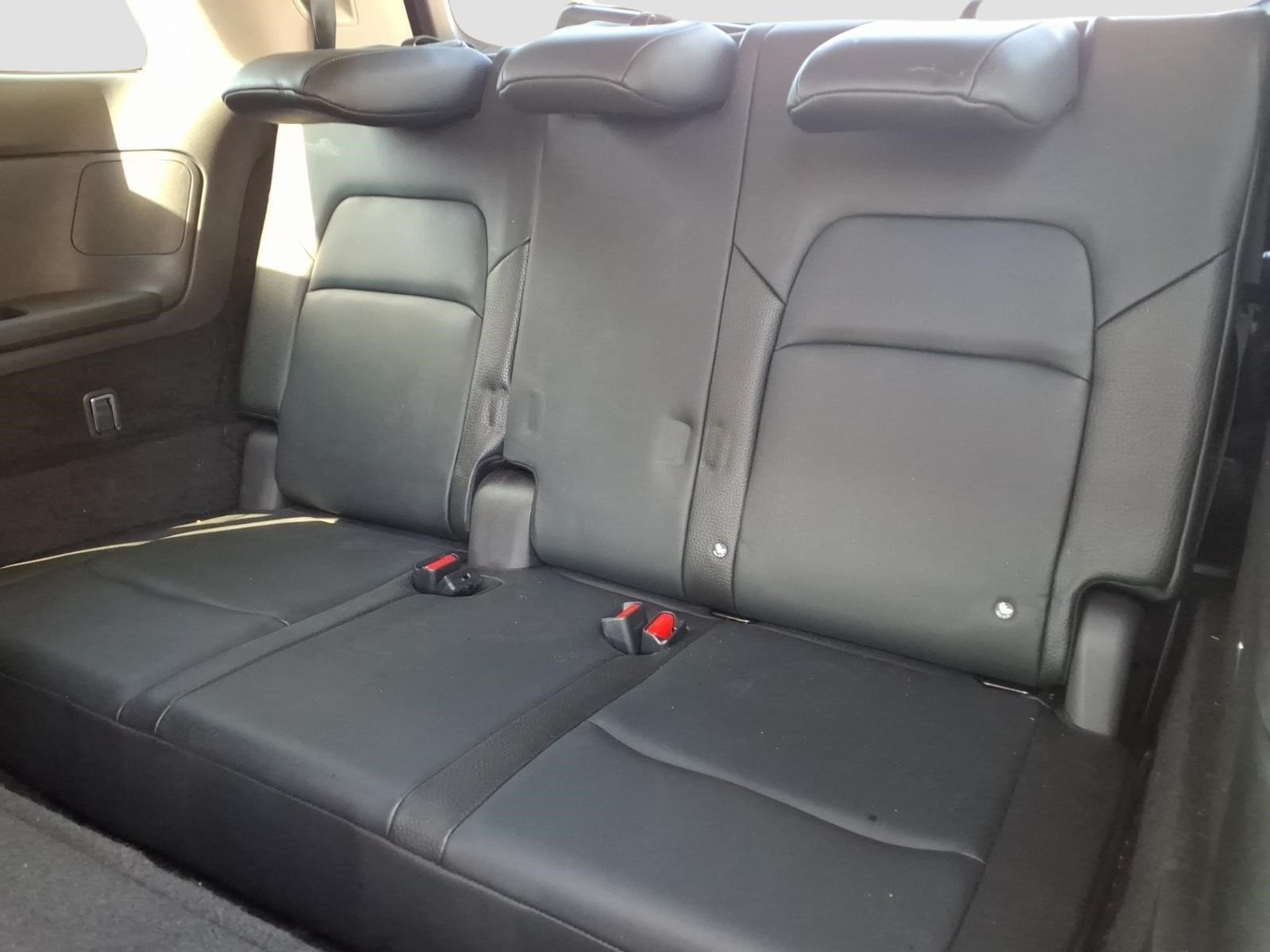 Used 2022 Nissan Pathfinder SL w/ SL Black Package AWD/4WD image 18