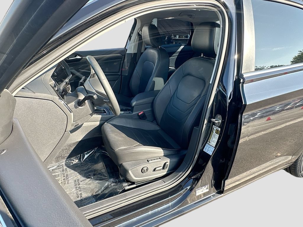 Used 2021 Volkswagen Jetta SEL Premium FWD image 22