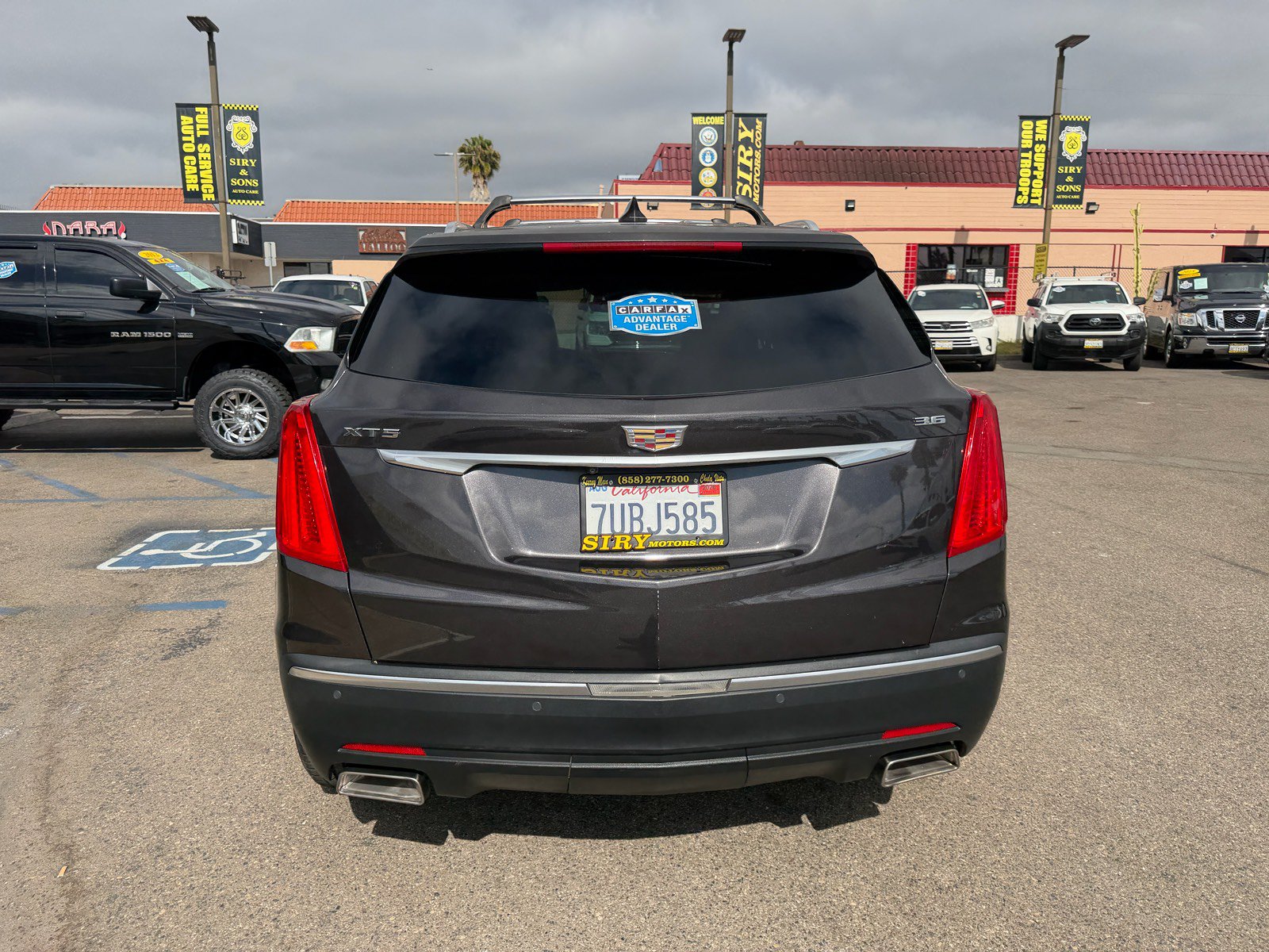 Used 2017 Cadillac XT5 Luxury FWD image 4