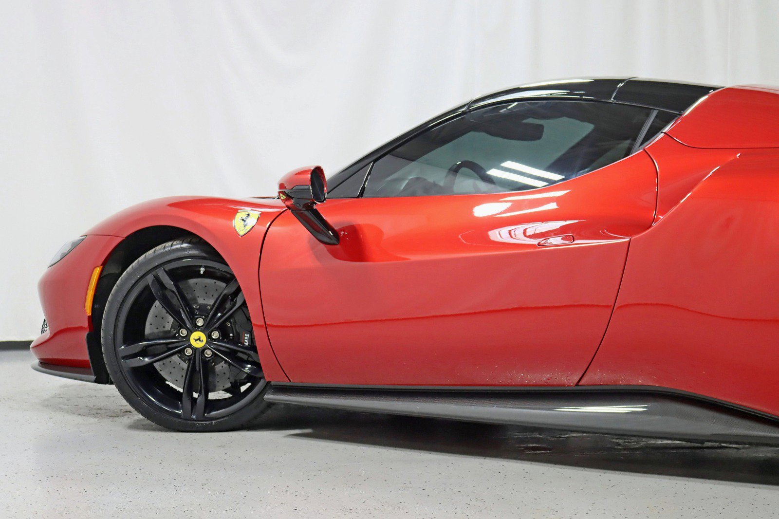Used 2024 Ferrari 296 GTS RWD image 16
