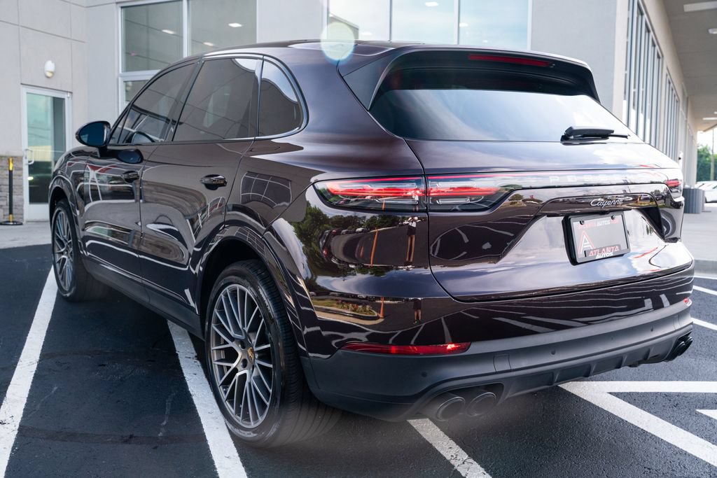 Used 2023 Porsche Cayenne Platinum Edition AWD/4WD image 18