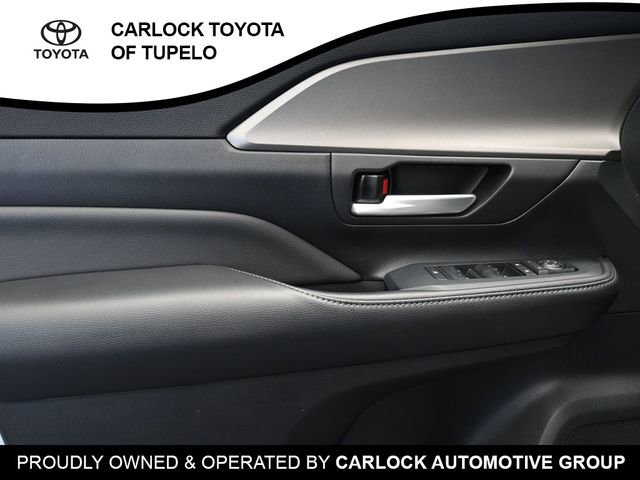 Used 2024 Toyota Grand Highlander XLE image 20