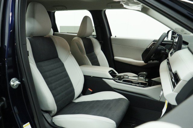 New 2026 Mitsubishi Outlander SE FWD image 18