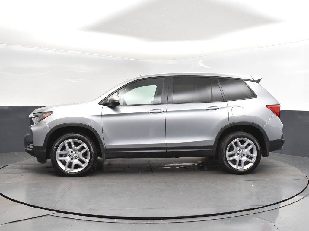 Used 2025 Honda Passport EX-L image 4