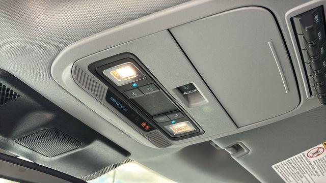 Used 2025 Ford F350 XLT w/ Black Appearance Package image 24