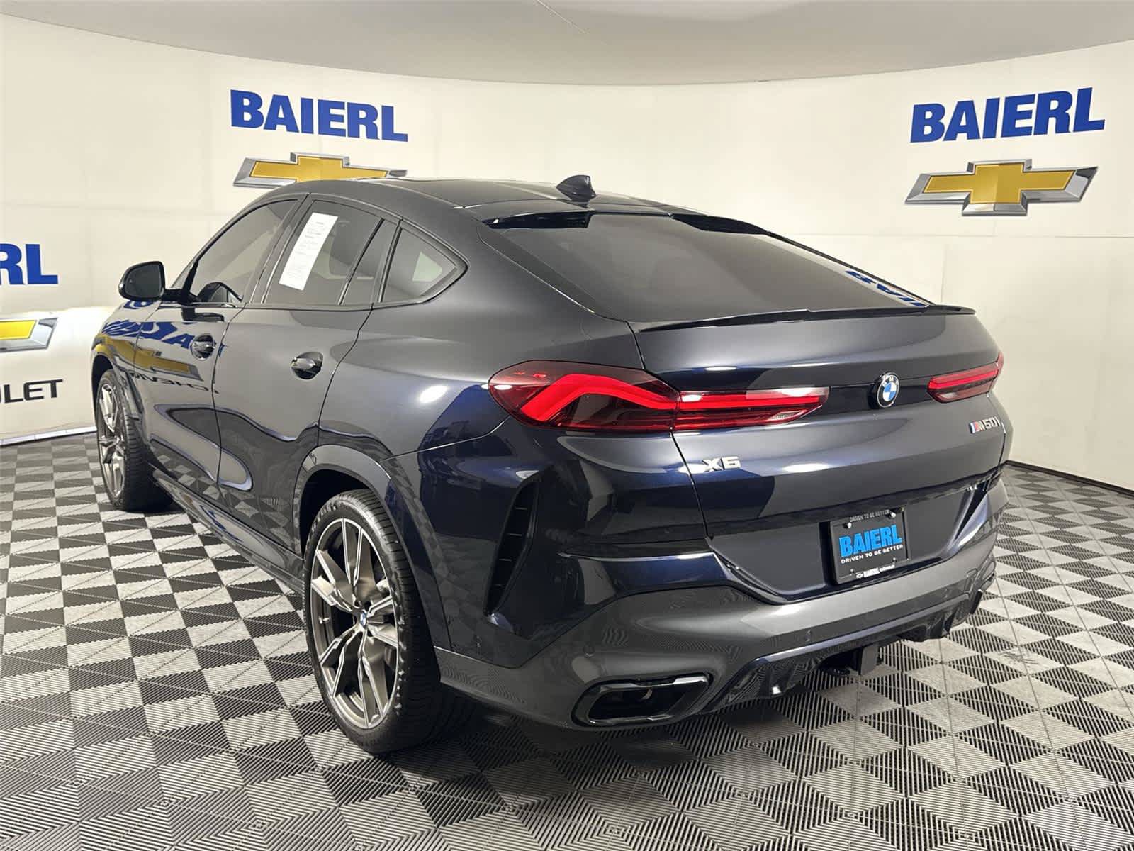 Used 2022 BMW X6 M50i w/ Executive Package AWD/4WD image 3