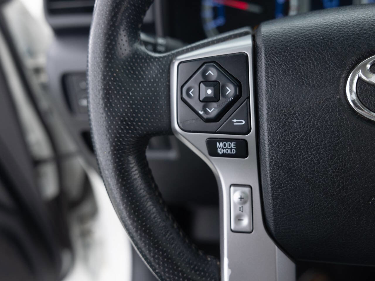 Used 2019 Toyota 4Runner Limited image 37