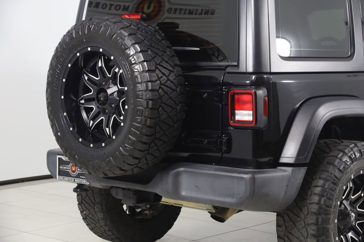 Used 2018 Jeep Wrangler Unlimited Sport AWD/4WD image 38