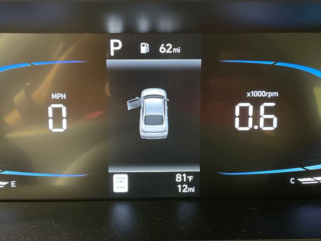 New 2025 Hyundai Elantra Sport image 23