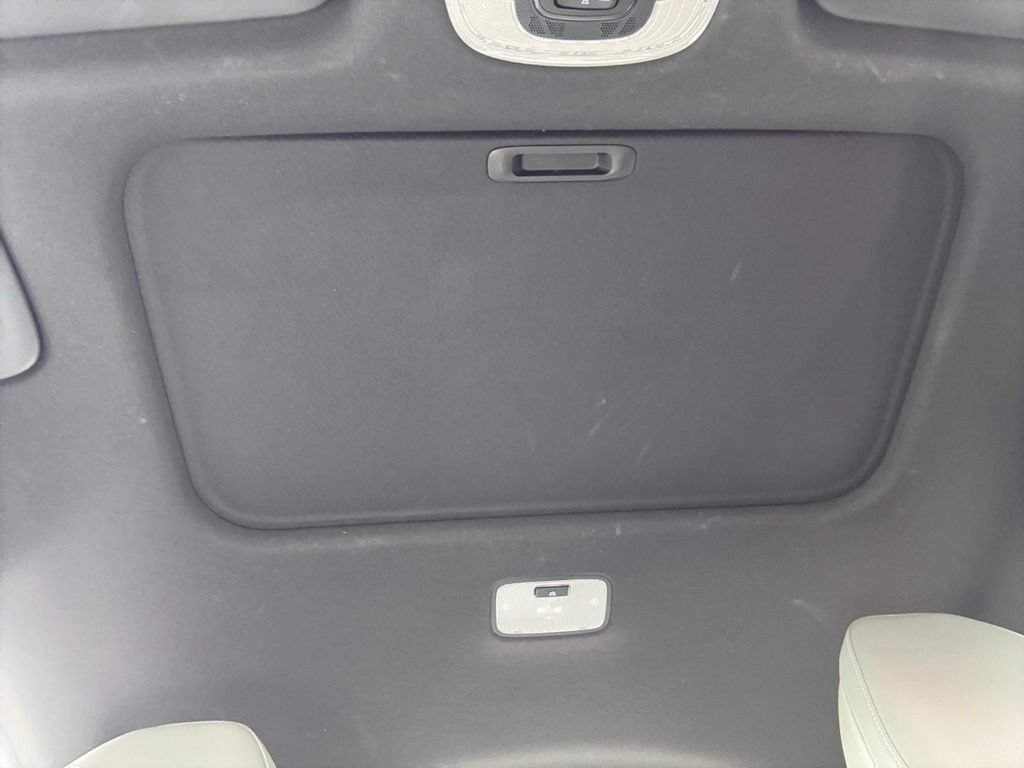 Used 2025 Hyundai Elantra Limited FWD image 40