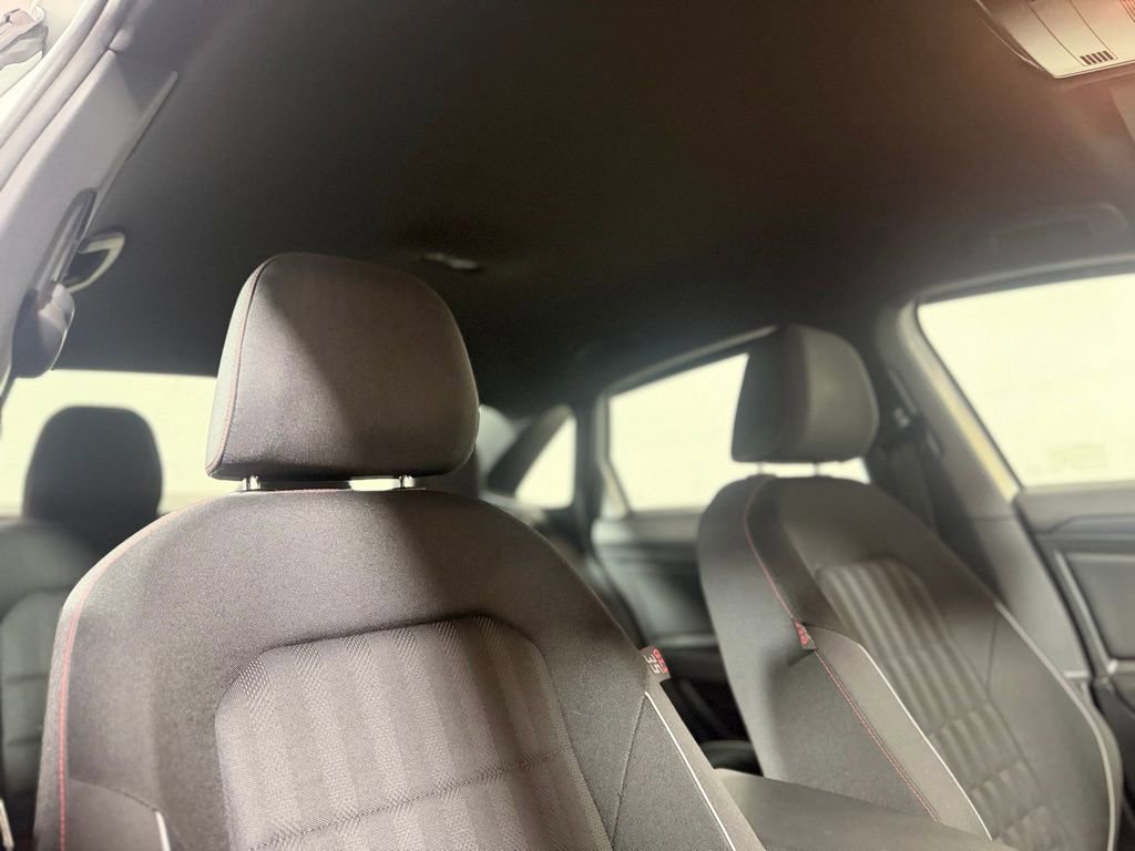 Used 2019 Volkswagen Jetta GLI image 12