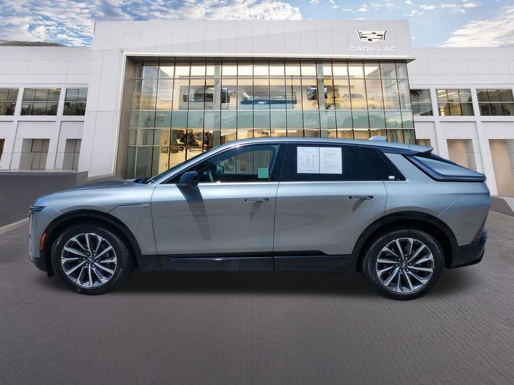Certified 2024 Cadillac Lyriq Sport AWD/4WD image 7