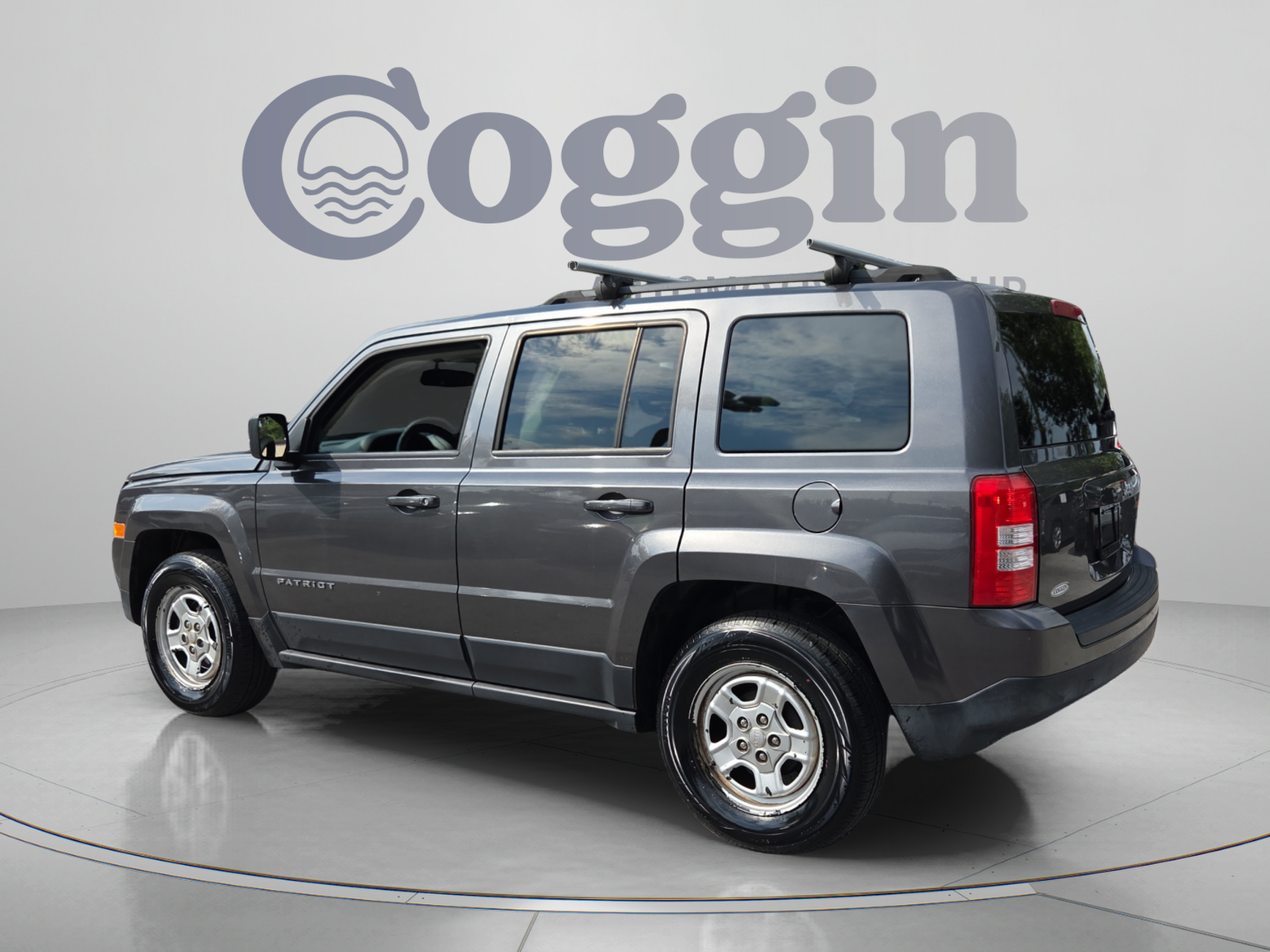 Used 2016 Jeep Patriot Sport w/ Power Value Group FWD image 3