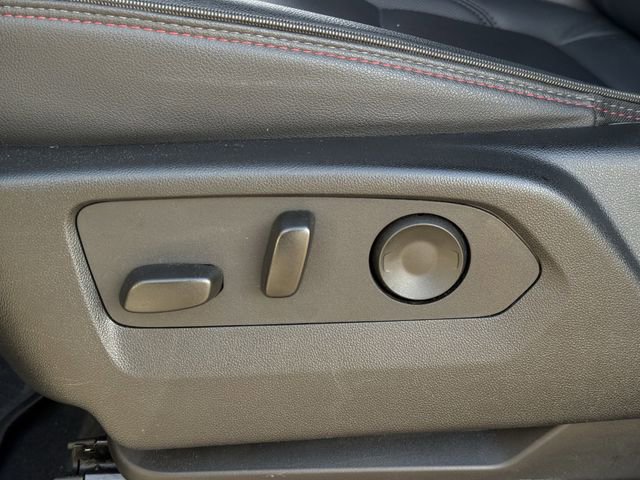 Certified 2025 Chevrolet Suburban RST image 27