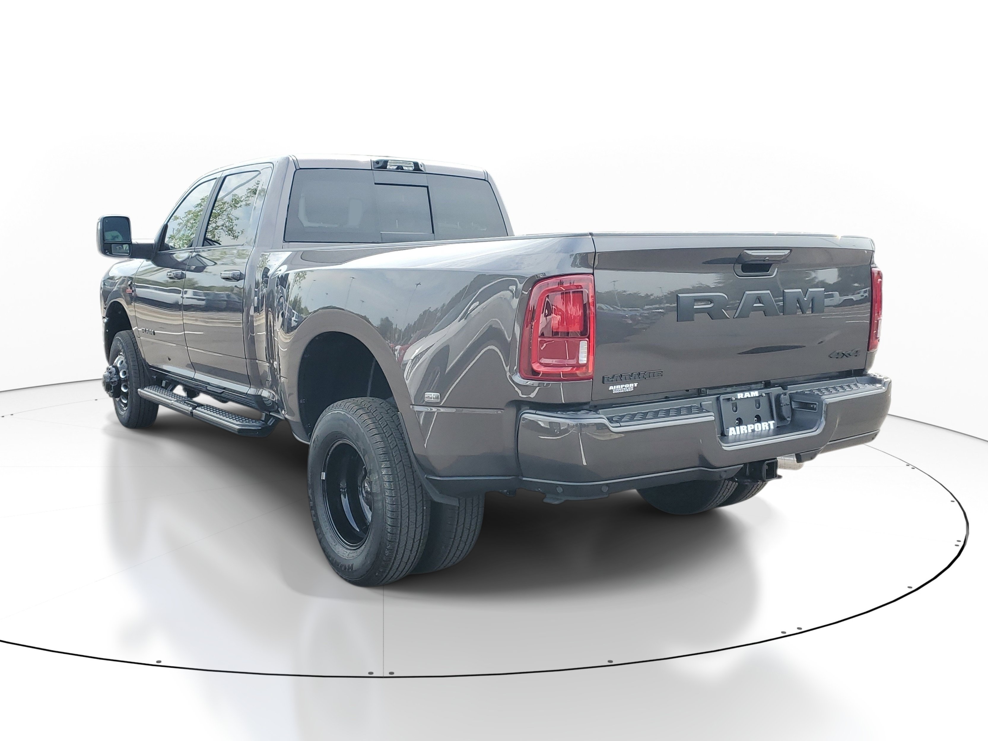 New 2026 RAM 3500 Laramie w/ Night Edition AWD/4WD image 3