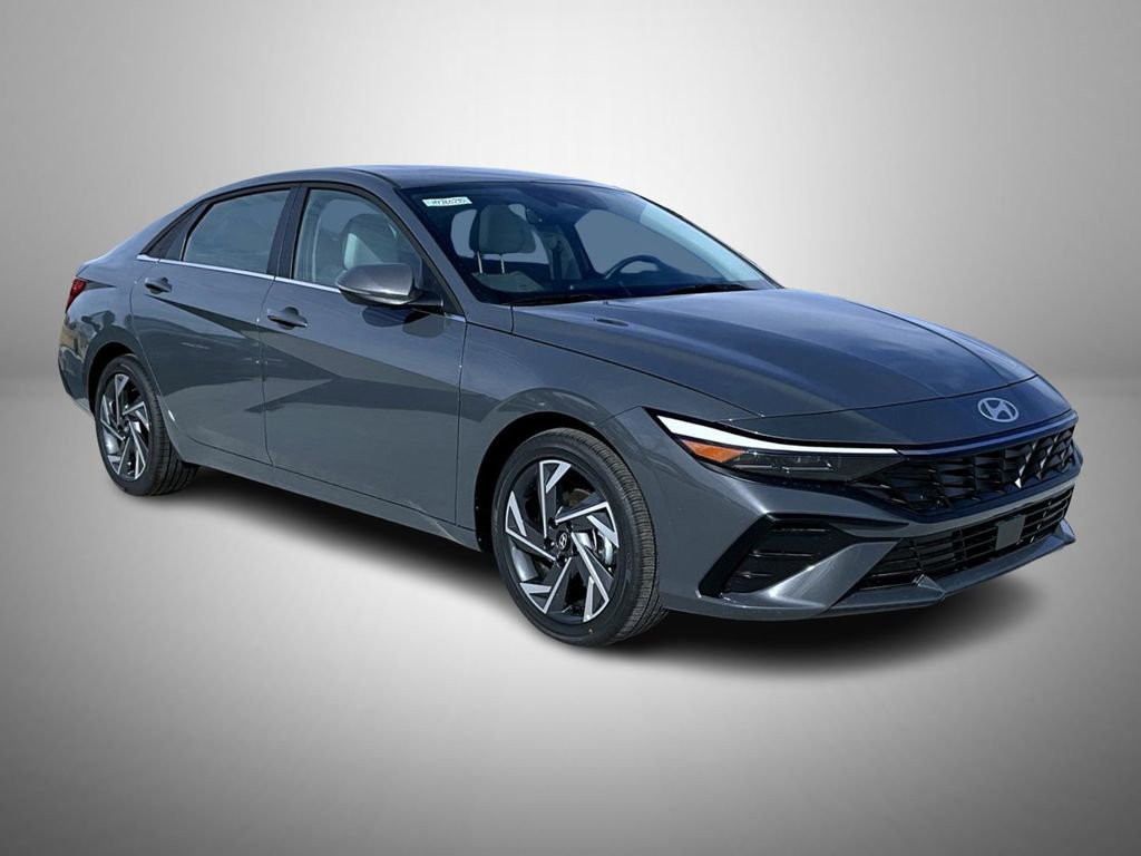 New 2026 Hyundai Elantra Limited image 3