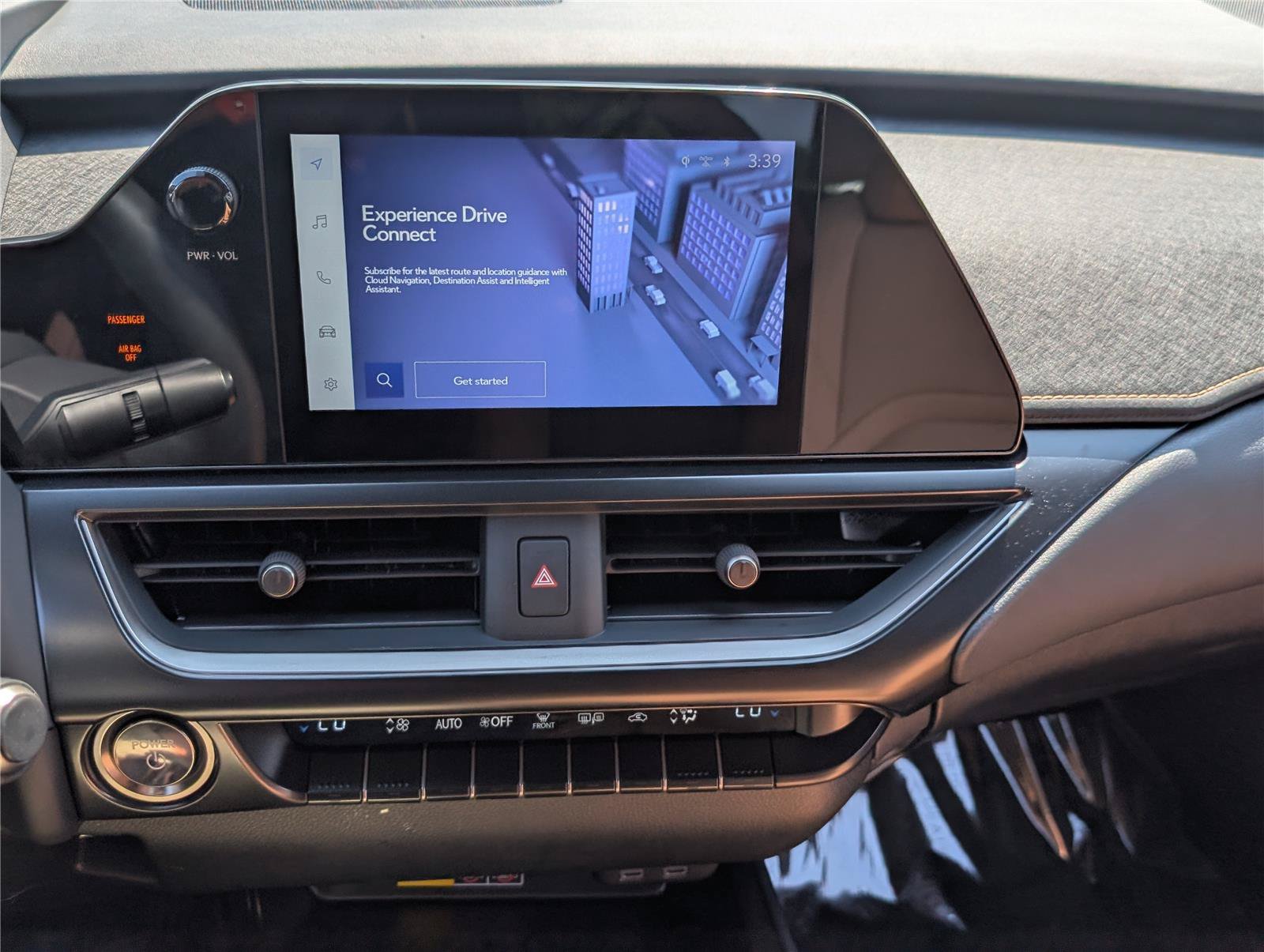 Certified 2025 Lexus UX 300h AWD w/ Accessory Package (Z1) image 28