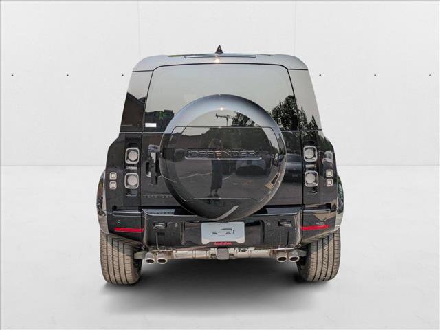 New 2025 Land Rover Defender 110 V8 AWD/4WD image 8