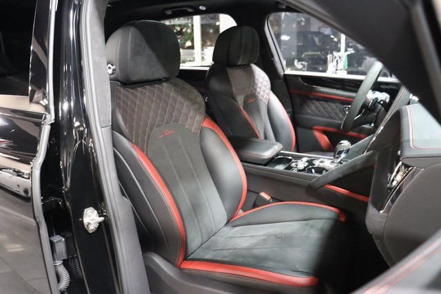 Used 2021 Bentley Bentayga Speed AWD/4WD image 50