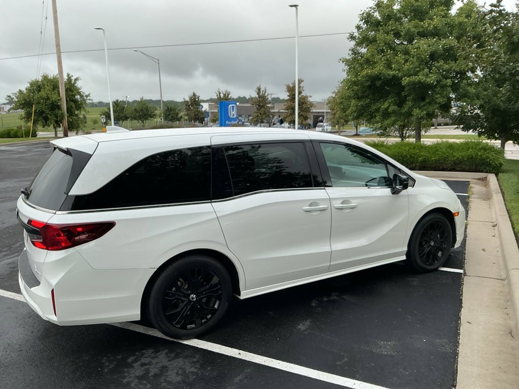 Used 2025 Honda Odyssey Sport-L image 13