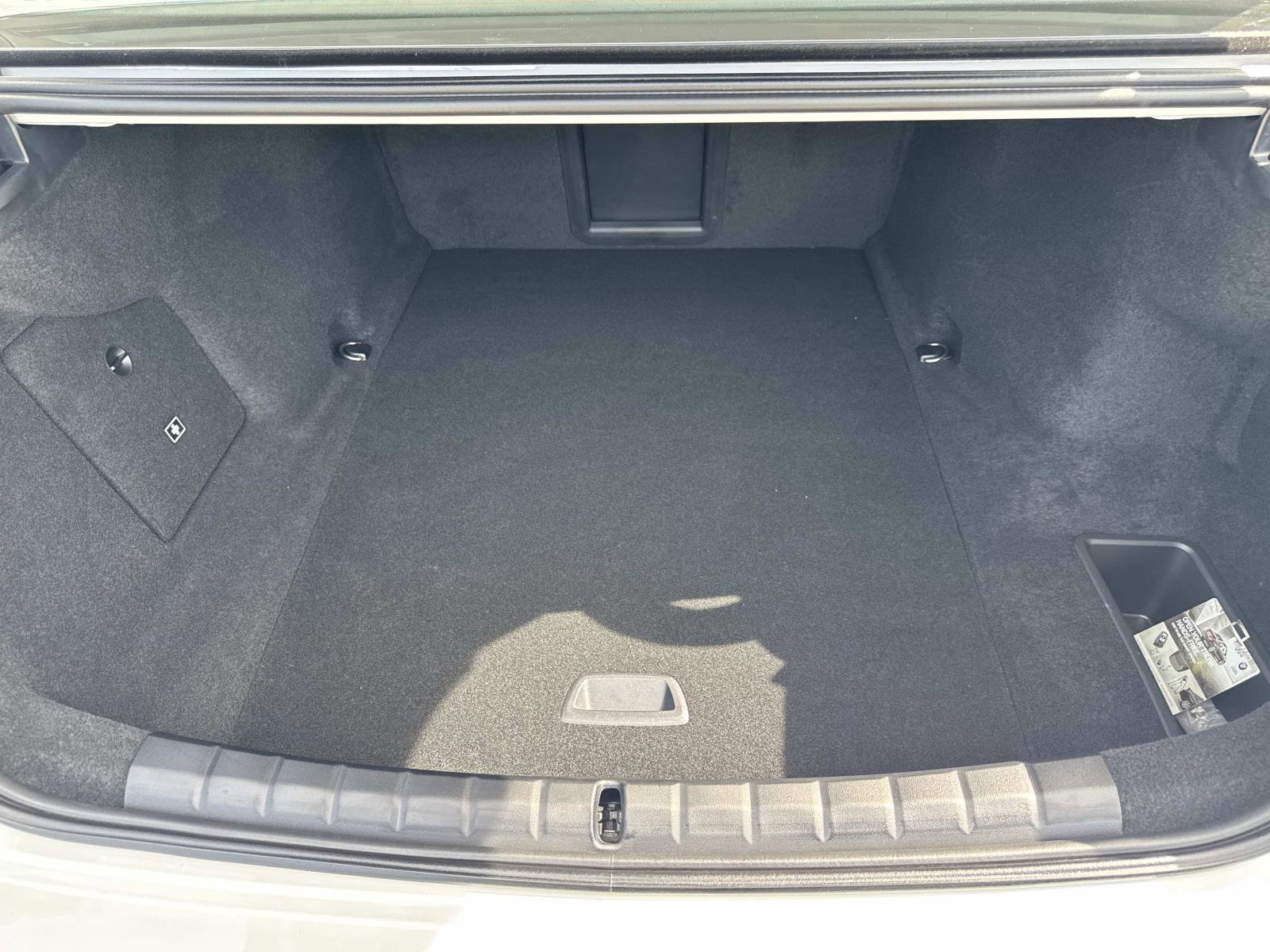 Used 2025 BMW i7 eDrive50 w/ M Sport Package image 5