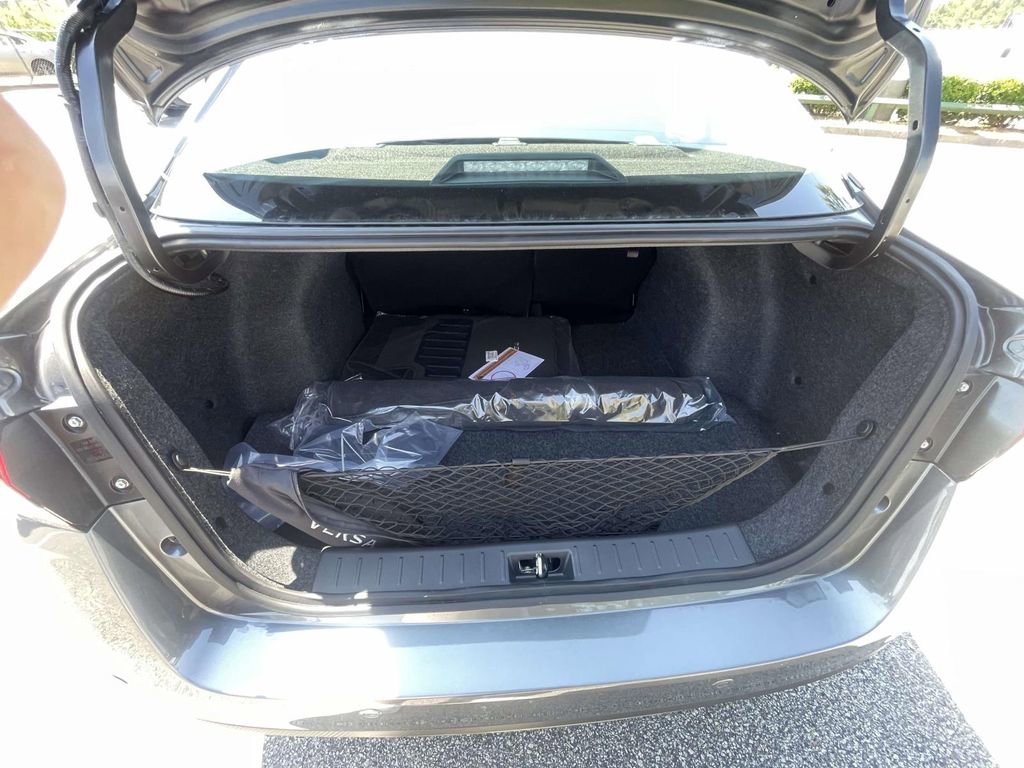 New 2025 Nissan Versa SV w/ Trunk Package image 9