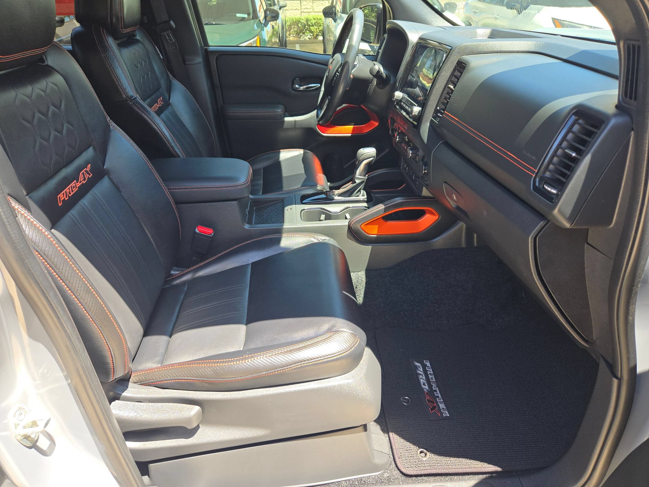 Certified 2024 Nissan Frontier PRO-4X w/ Pro Premium Package AWD/4WD image 27