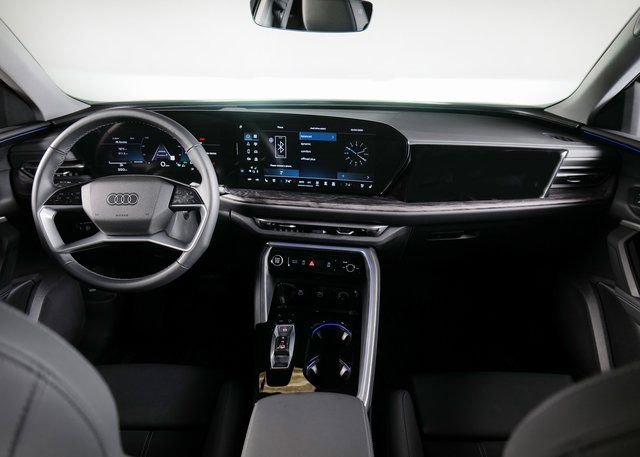 Certified 2025 Audi Q5 Premium Plus w/ Premium Plus image 8