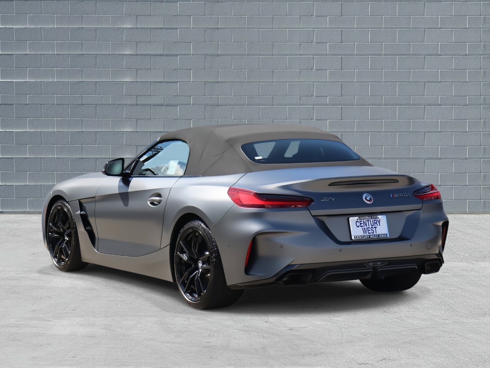 Certified 2022 BMW Z4 M40i w/ Premium Package image 7