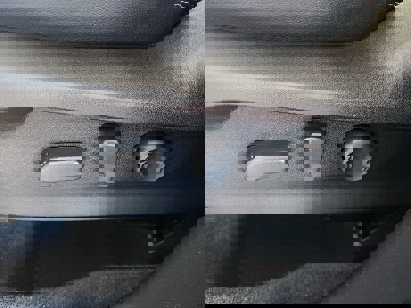 Used 2022 Subaru Forester Touring w/ Popular Package #2 image 28