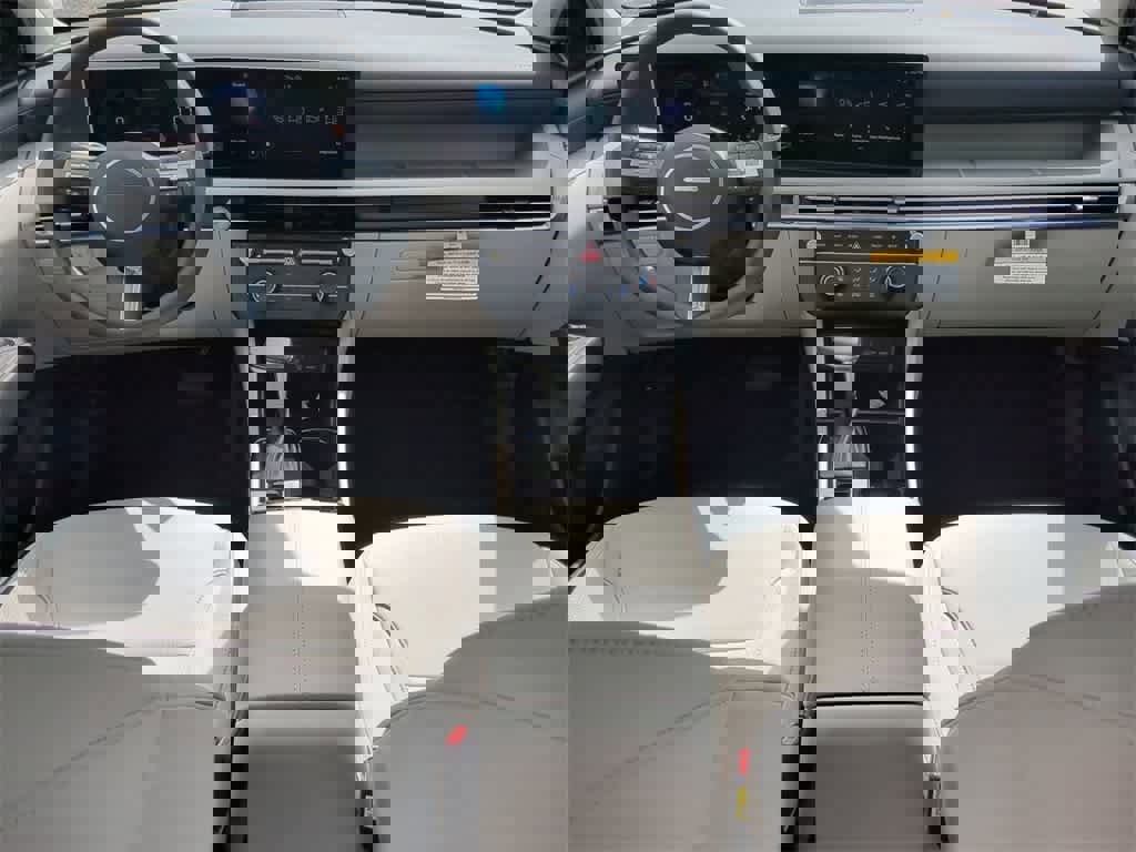 New 2026 Hyundai Tucson SE image 16