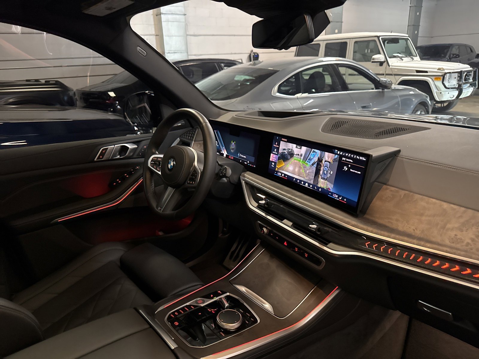 Used 2024 BMW X5 xDrive40i w/ M Sport Package image 29