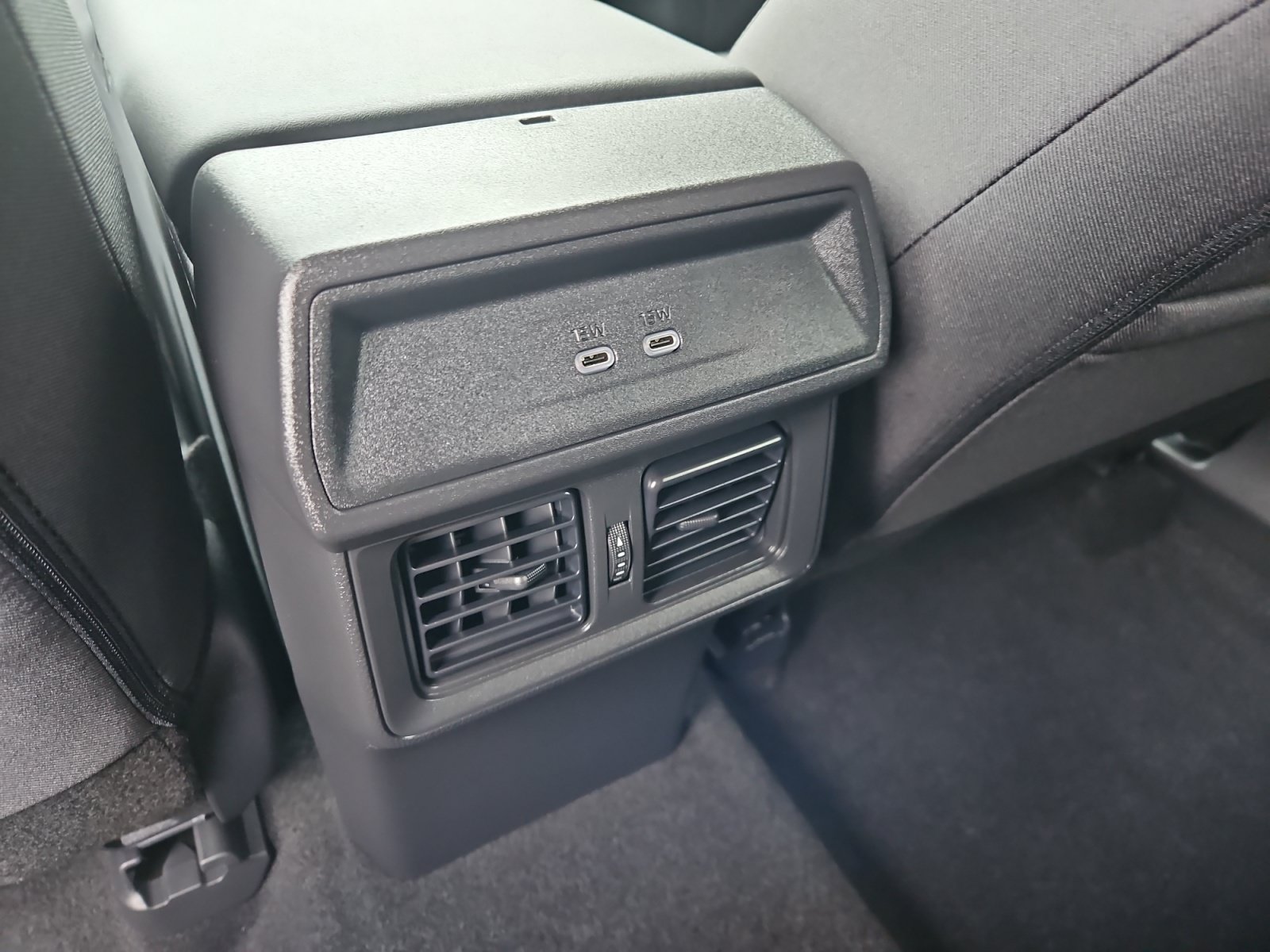 Used 2026 Toyota RAV4 SE w/ Convenience Package AWD/4WD image 13