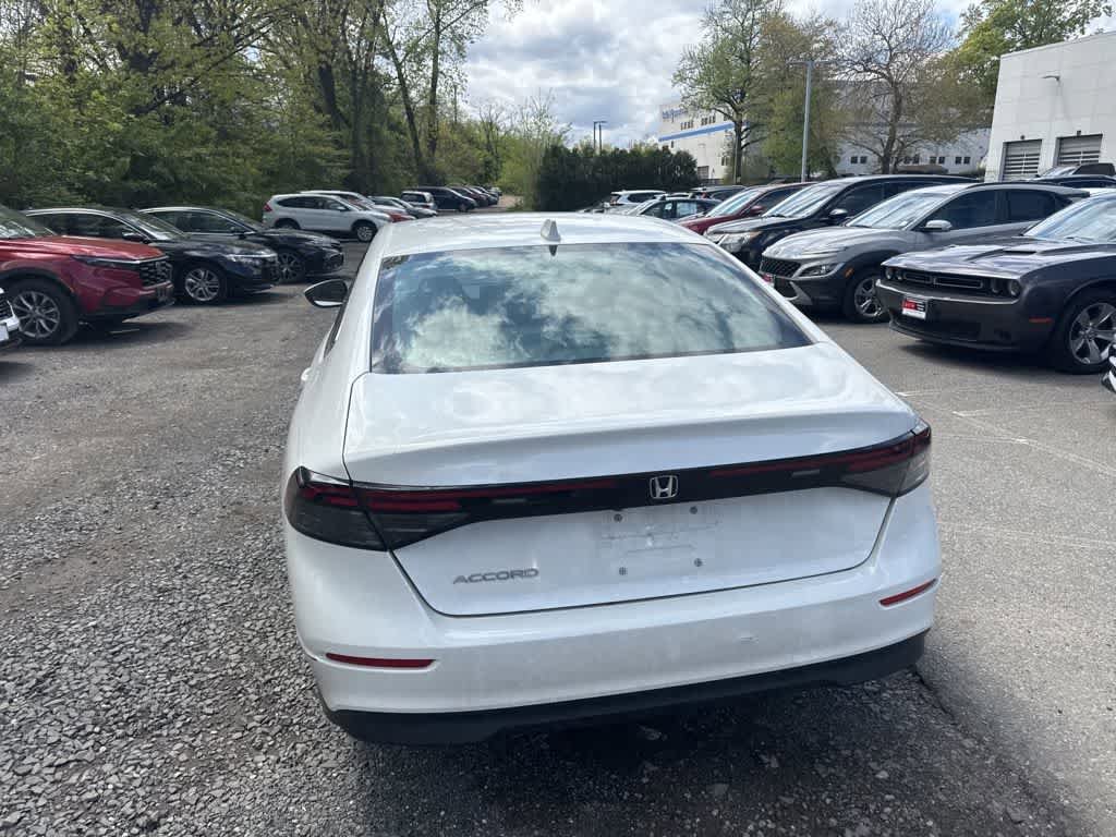 Certified 2023 Honda Accord EX image 28