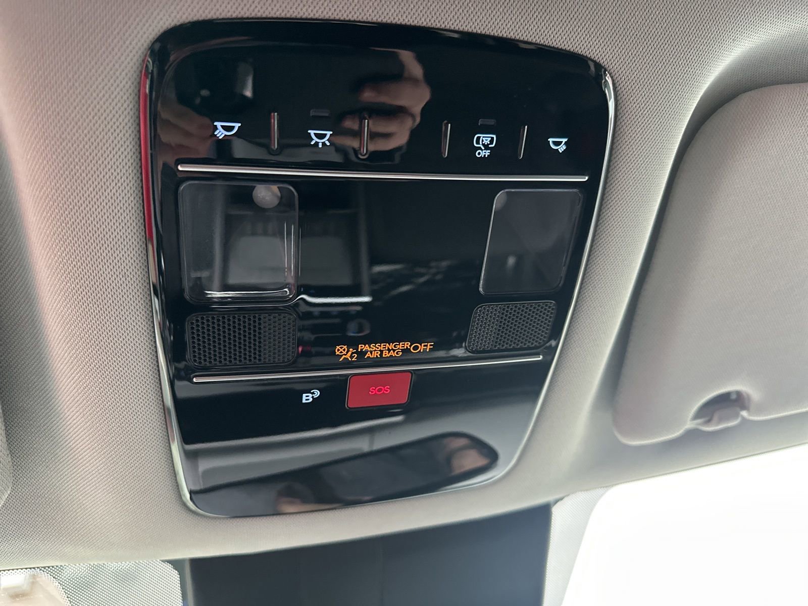 Used 2025 Hyundai Santa Fe SE image 65